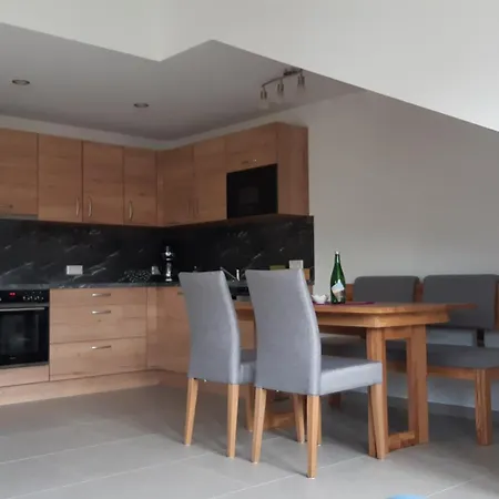 Thoma Apartment *